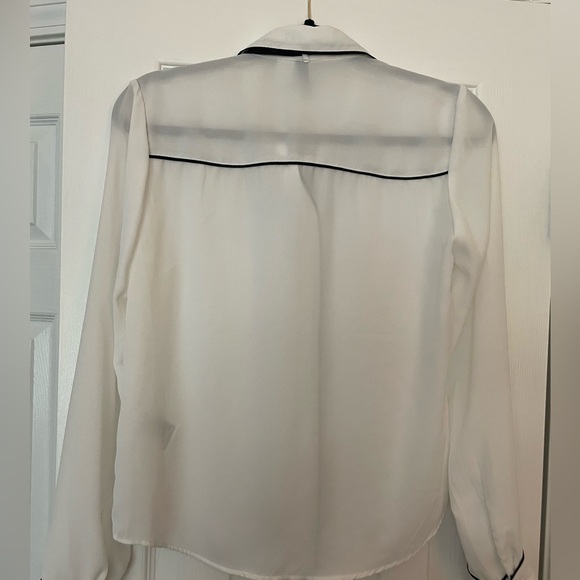 H&M Long Sleeve Sheer Button up Blouse - Picture 5 of 5